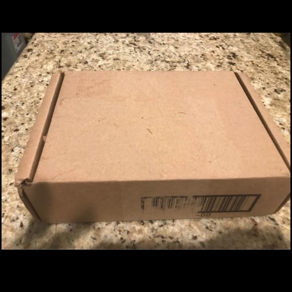 Kate Spade Wristlet - Picture 4 of 4